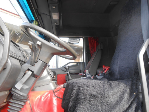 Imagem 4 de 10 de Iveco Stralis 380 4x2