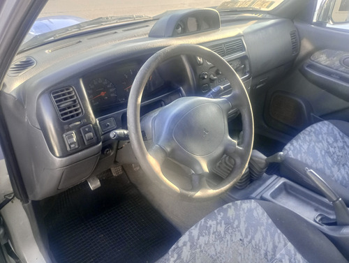 Mitsubishi L200 2.5 D/cab 4x4