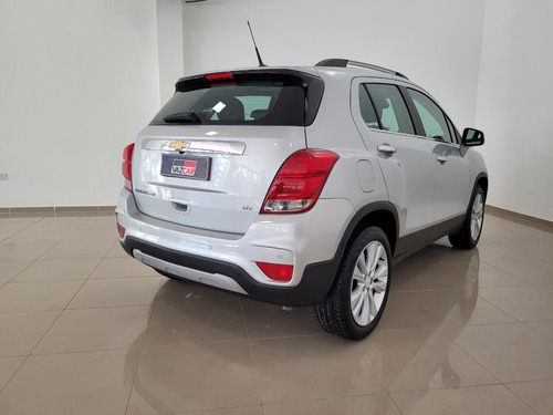 Imagen 5 de 8 de Chevrolet Tracker
