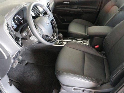 Imagem 8 de 14 de Mitsubishi Outlander 2.0 Mivec Gasolina Hpe Automático