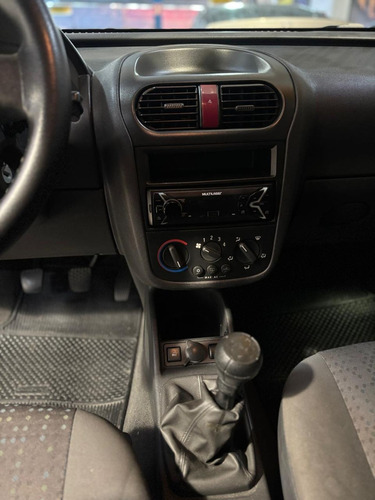 Chevrolet Corsa Chevrolet Corsa Hatch 2012 1.4 Flex Maxx Completo Manual Preto