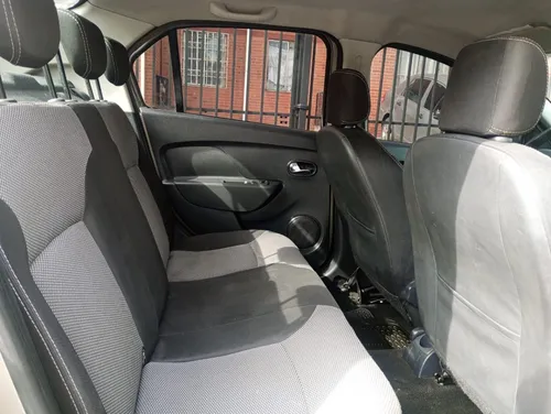 Renault Logan 1.6 Privilege