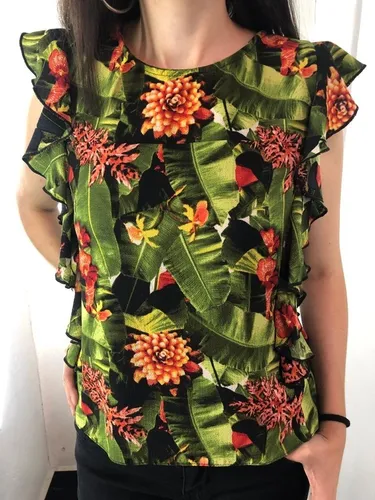 Blusa Con Olanes De Flores MercadoLibre