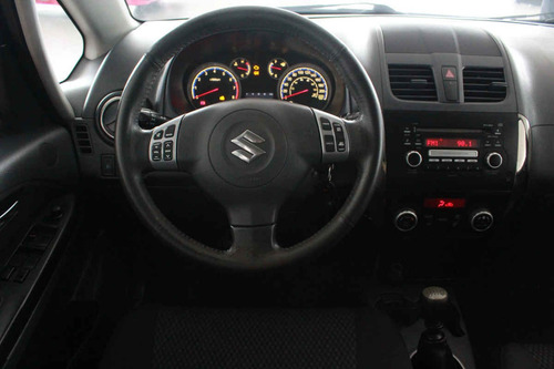 Imagen 14 de 15 de Suzuki Sx4 2013 5p Crossover L4 2.0 Man