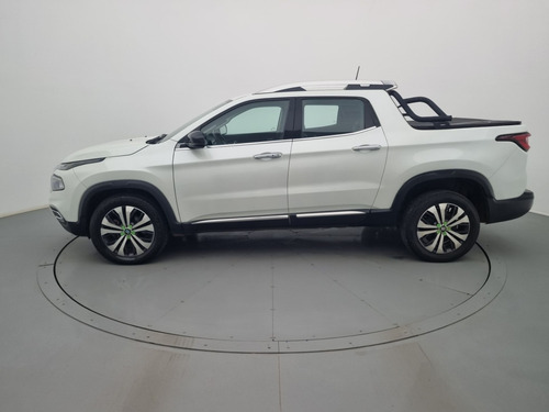 Fiat Toro 2.0 16V TURBO DIESEL VOLCANO 4WD AT9