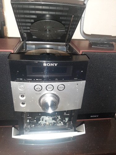 Imagen 4 de 8 de Minicomponente Equipo Musica Parlantes Cd Casette Mp3 Sony