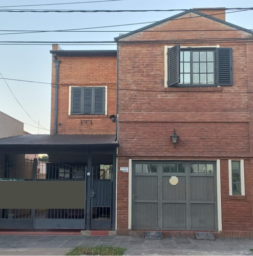 Casa En Venta En El Centro De Las Heras