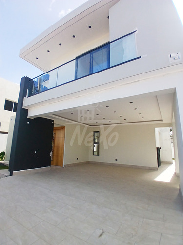 Casa Espectacular En Venta, Santiago (hfc-236)