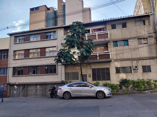 Venta De Bloque De Dos Edificios En Barrio Boston Medellin