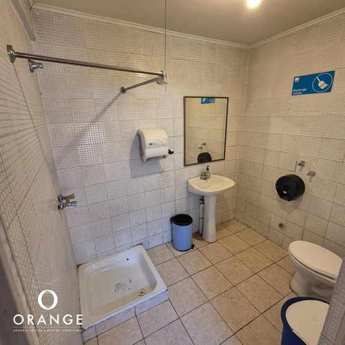Amplia Casona De 270 M² Para Oficinas En Centro De Santiago