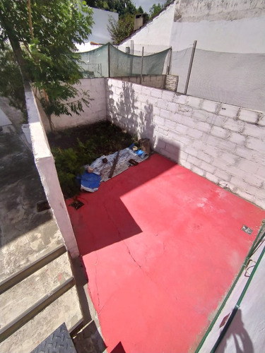 Departamento Tipo Casa En Planta Alta.