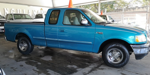 Ford F-150 Xlt V6 Cab Y Media
