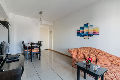 Departamento 2 Ambientes Con Balcón Paternal
