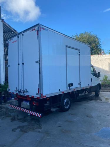 Imagem 4 de 7 de Iveco Daily 35