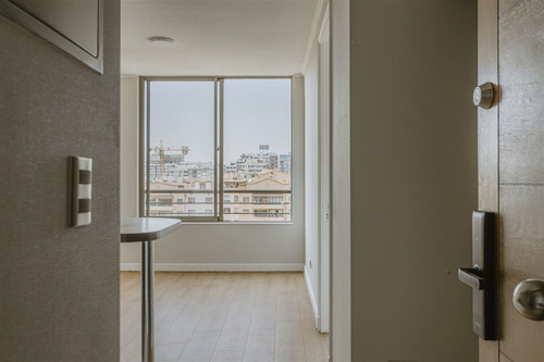 Departamento En Arriendo De 1 Dorm. En Santiago Lira 140