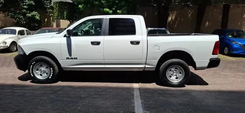 Dodge Ram 1500 Slt Crew Cab 4x4 V8 At