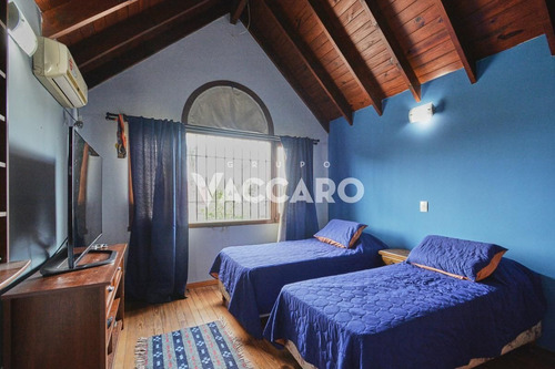 Imagen 17 de 30 de Casa En Venta Castelar Con Pileta