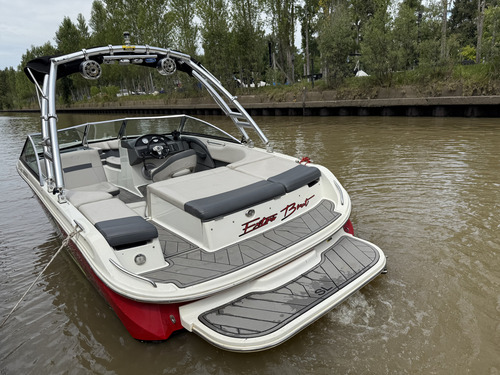 Lancha Open Quest 210 Sl Con Volvo 225 Hp Dp Año 2015 Torre
