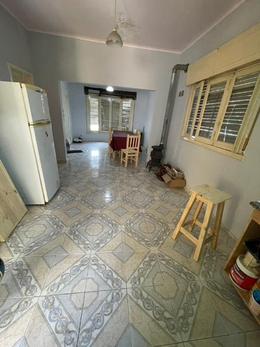 Imagen 4 de 10 de Hermosa Casa Con Local Comercial En Venta Ubicado En Llavallol