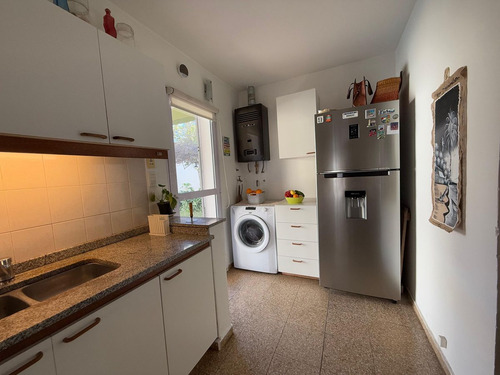 Vende Casa Con Pileta Barrio Dean Funes