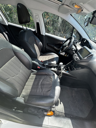 Peugeot 2008 1.6 Thp Sport