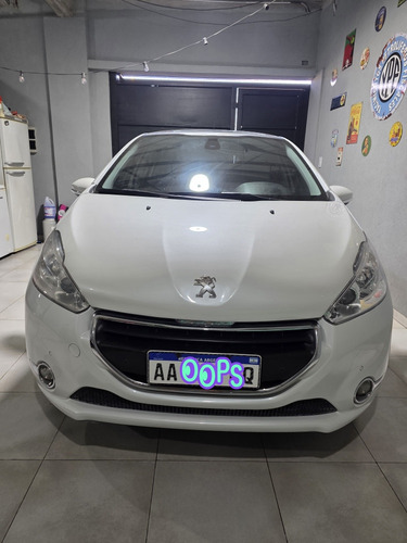 Peugeot 208 1.6 Feline