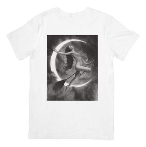 Playera The Moon And The Witch