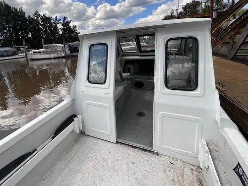 Aramendi Tracker Cabinado 620 Mercury 90 Hp 4 Tiempos