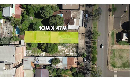 Imagen 12 de 15 de Vendo Casa Sobre Avenida, Frente Al Sambódromo: 4 Habitaciones Y 3 Baños
