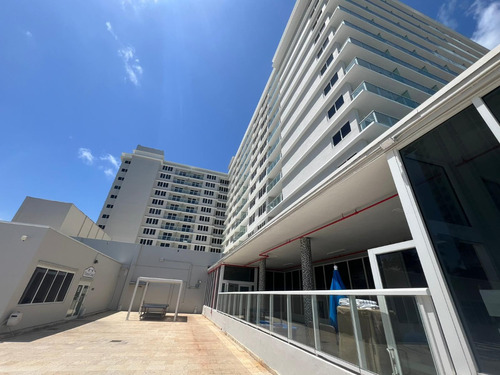 Oportunidad De Inversión Miami Departamento Frente A Playa Sunny Isles Ideal Renta Temporal Airbnb Amenties Piscina Pileta Gym Solarium Rooftop Terraza Bar Zona Plazas Comerciales Tiendas Restaurantes