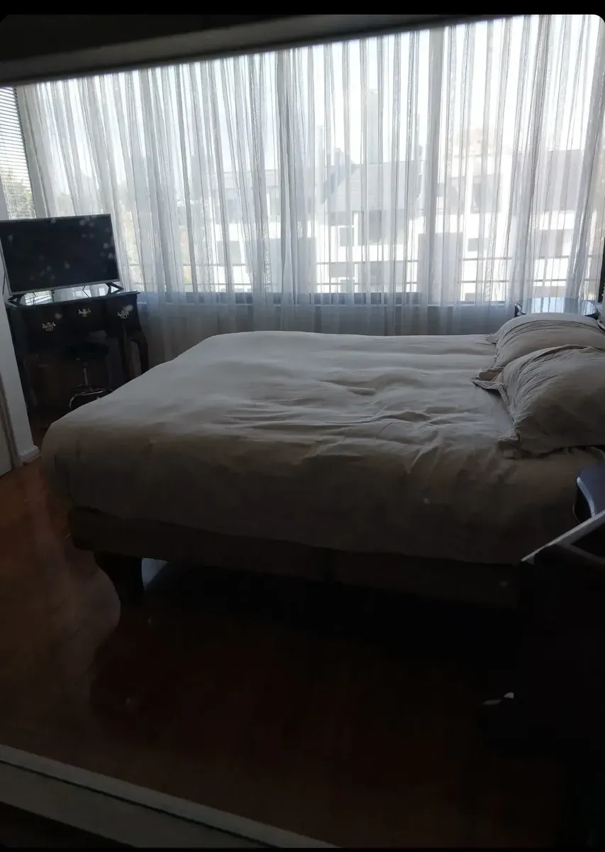 Imagen 5 de 7 de Un Dormitorio Con Estacionamiento Y Bodega