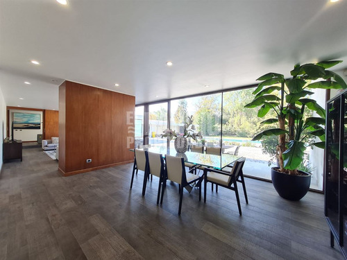 Casa En Venta En Las Brisas De Chicureo