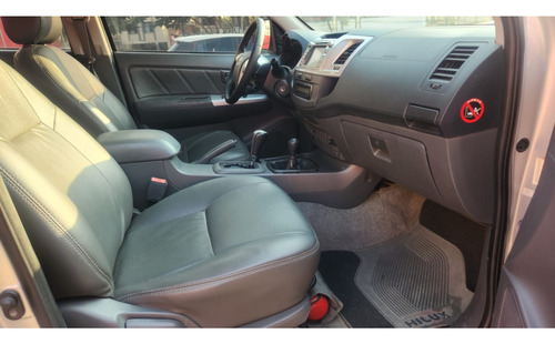 Toyota Hilux 3.0 SRV 4X4 CD 16V TURBO INTERCOOLER DIESEL 4P AUTOMÁTICO