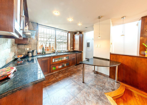 Imagen 22 de 30 de Venta / Casa / 4 Ambientes / Cochera / Pileta / Quincho / Ramos Mejia