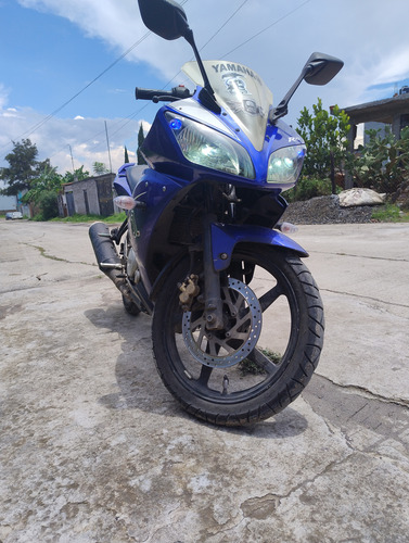 R15 V1 Año 2011 Color Azul
