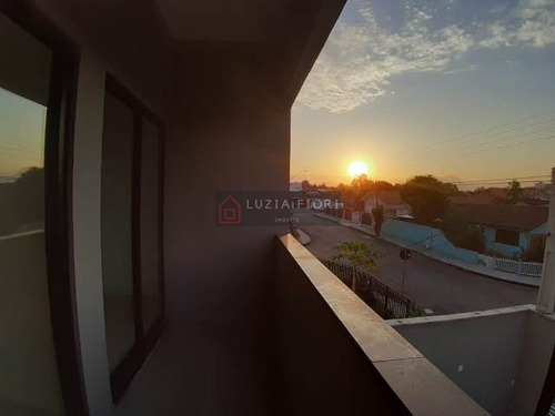 Imagem 18 de 23 de Glória - Sobrado Alto Padrão , Com Excelente Acabamento, Garagem Individual Para 2 Carros , Amplo Terreno Nos Fundos - 146 - 69542124