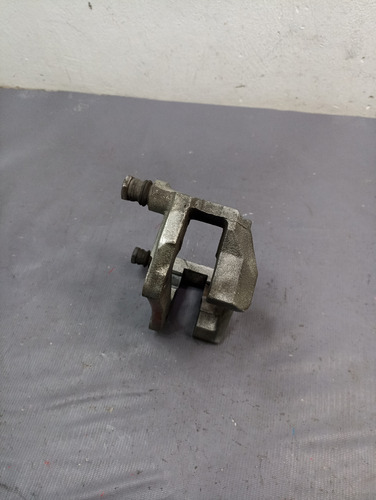 Porta Caliper Delantero Izquierdo Ford Fiesta 1.6 Aut 12/18 (Usado)