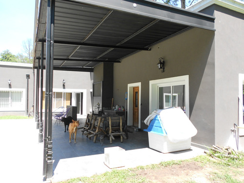 Casaquinta En Venta :: 5 Ambientes :: Parque Leloir :: 1745m