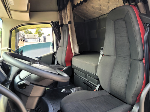 Volvo Fh 460 Ano 2021/21 6x2 I-shift Globetrotter