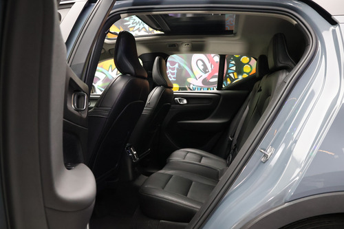Volvo XC40 1.5 T5 Inscription Recharge (plug-in) 5p Hibrido