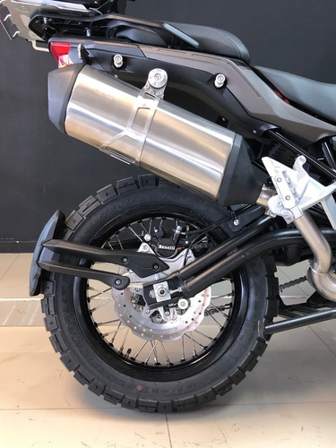 Imagen 12 de 19 de Benelli Trk 502x 2023