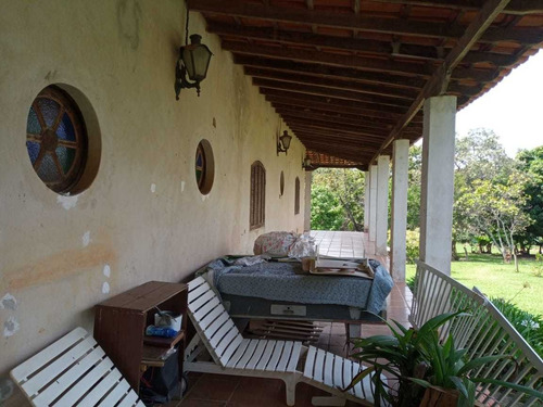 3.000 M², Casa Com 04 Suítes, Sala, Cozinha, Toda Avarandada