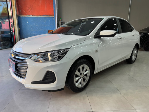 Chevrolet Onix plus 1.0 Lt 4p