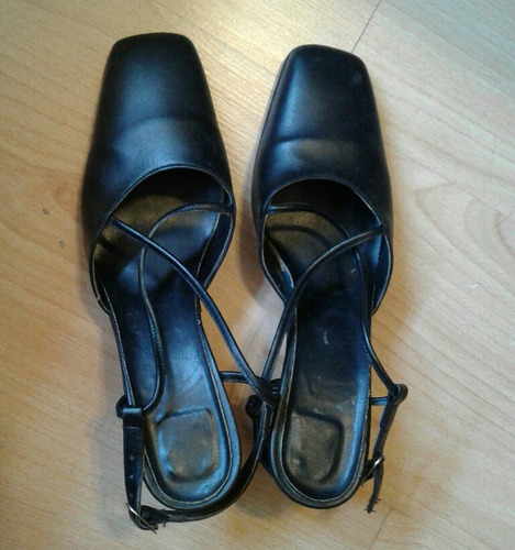 Zapatos De Cuero Negro Taco Bajo Punta Cuadrada Número 39