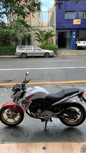Imagem 4 de 8 de Honda Cb 300