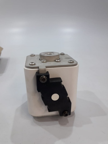 Fusivel Eaton Bussmann 700v, 690v, 1400a, 200 Ka 170m6501