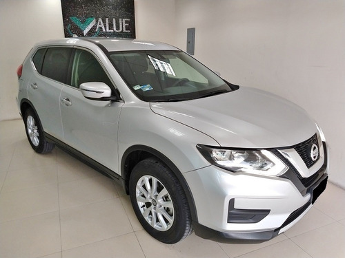 Imagen 2 de 15 de Xtrail Sense 2020 Plata 3 Filas