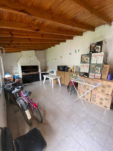 Excelente Casa En Luis Guillon. Gran Oportunidad