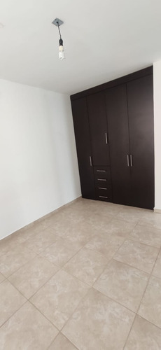 Imagen 10 de 14 de Casa En Renta El Refugio Queretaro Cerca De La Entrada Plaza