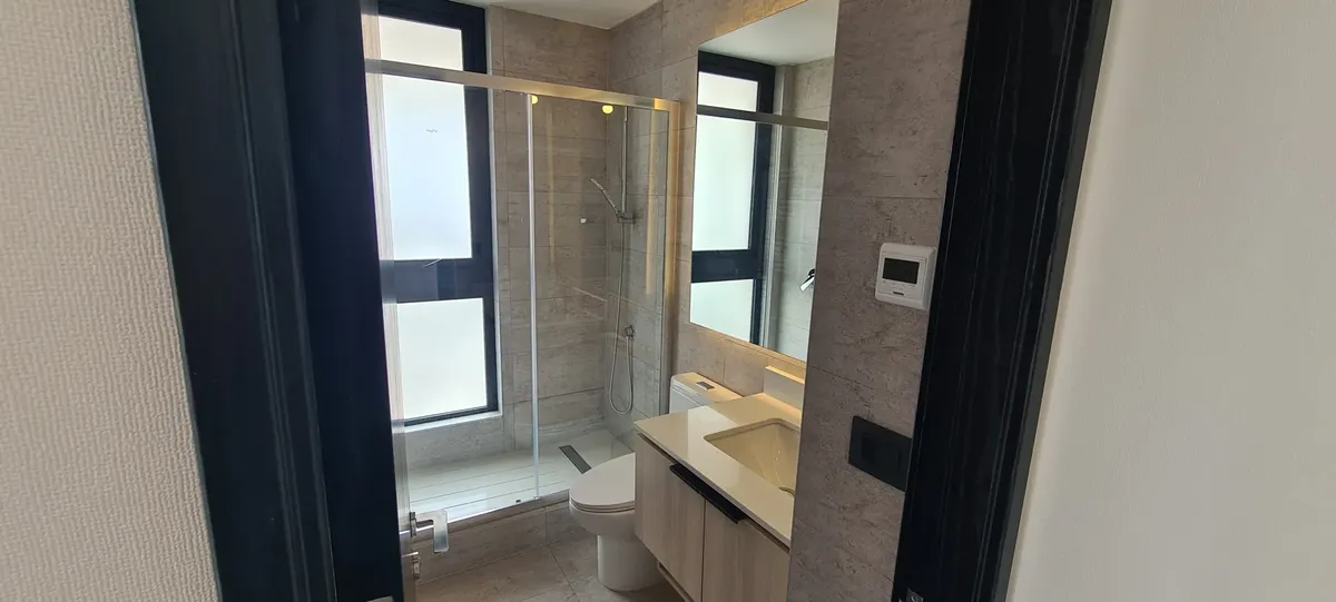 Imagen 2 de 28 de Departamento En Arriendo En Vitacura Con Doble Terraza